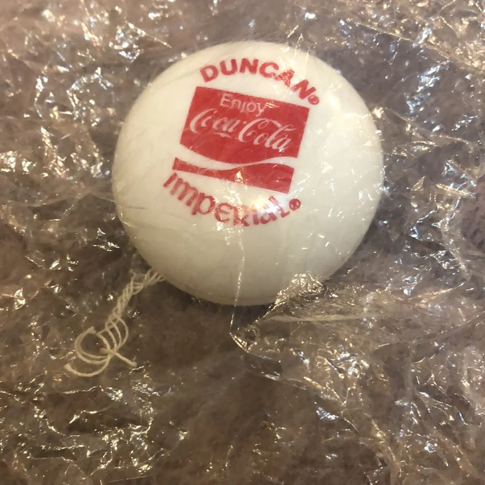Vintage Duncan Coca-Cola brand yo-yo toy. New.